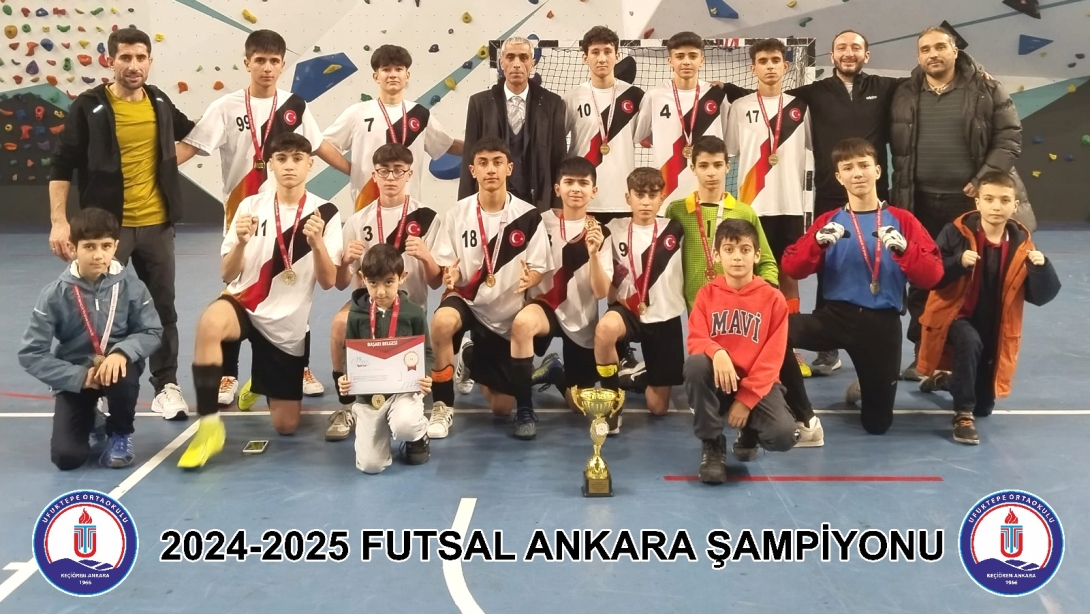 İlçe Milli Eğitim Müdürümüz Sayın Yaşar TÜRK Futsal Ankara Şampiyonu Ufuktepe Ortaokulu Öğrencilerini Tebrik Etti.